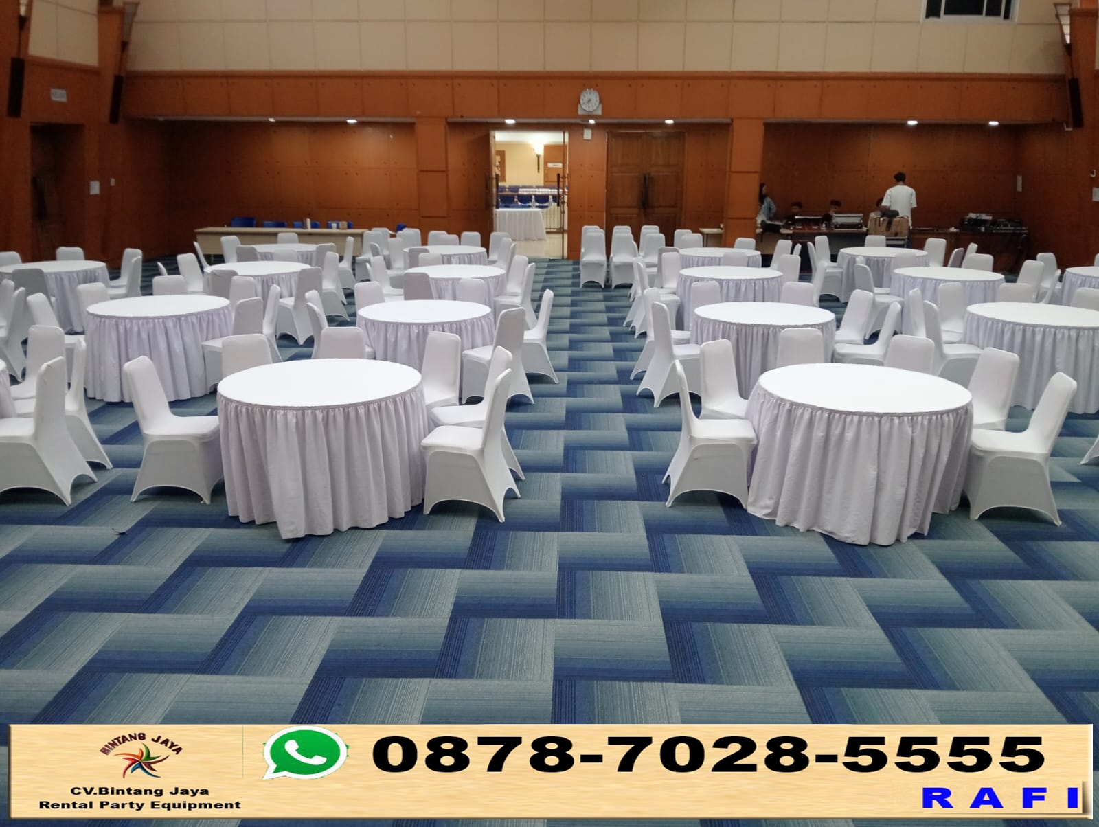 Sewa MEJA BULAT KURSI FUTURA cover putih event Kemendikti Jakarta