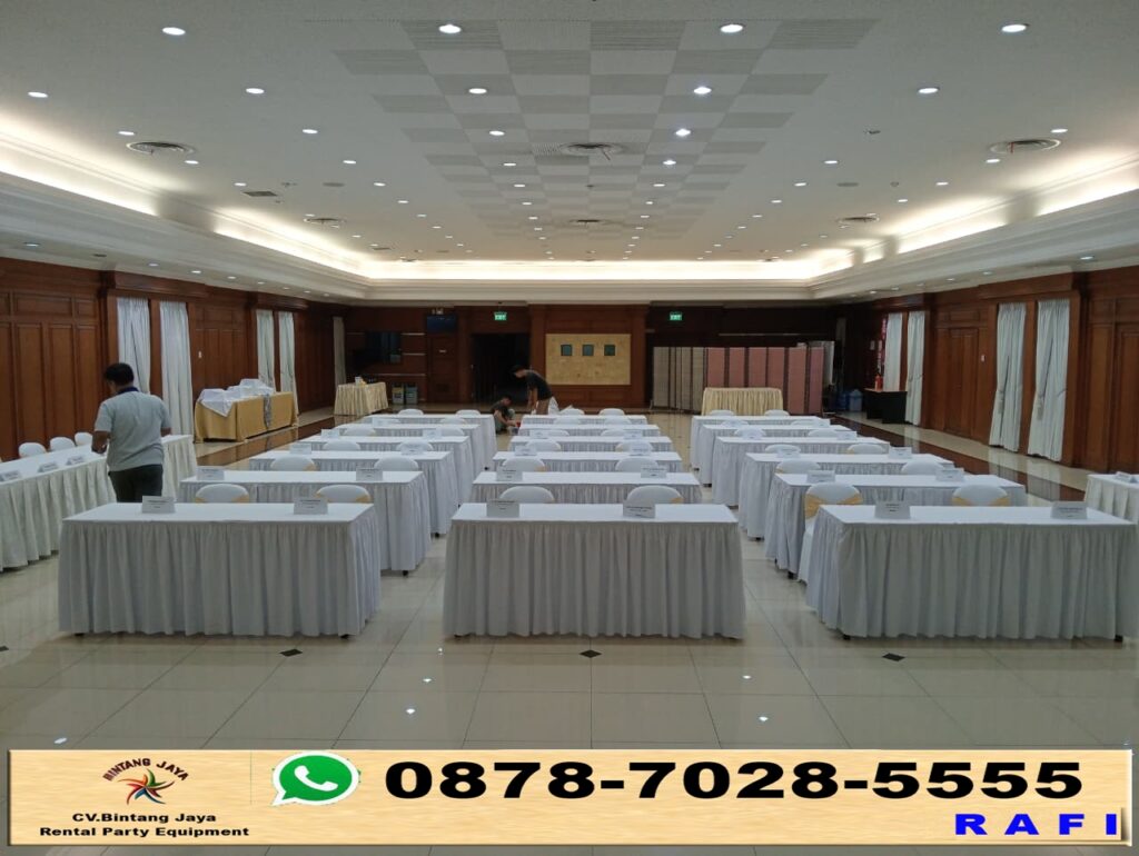 Jasa Sewa Meja Kotak Rumbai Putih Di Jaktim