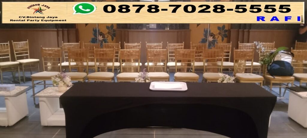 Disewakan Kursi Tiffany Kayu Plus Meja Kaca Jakarta