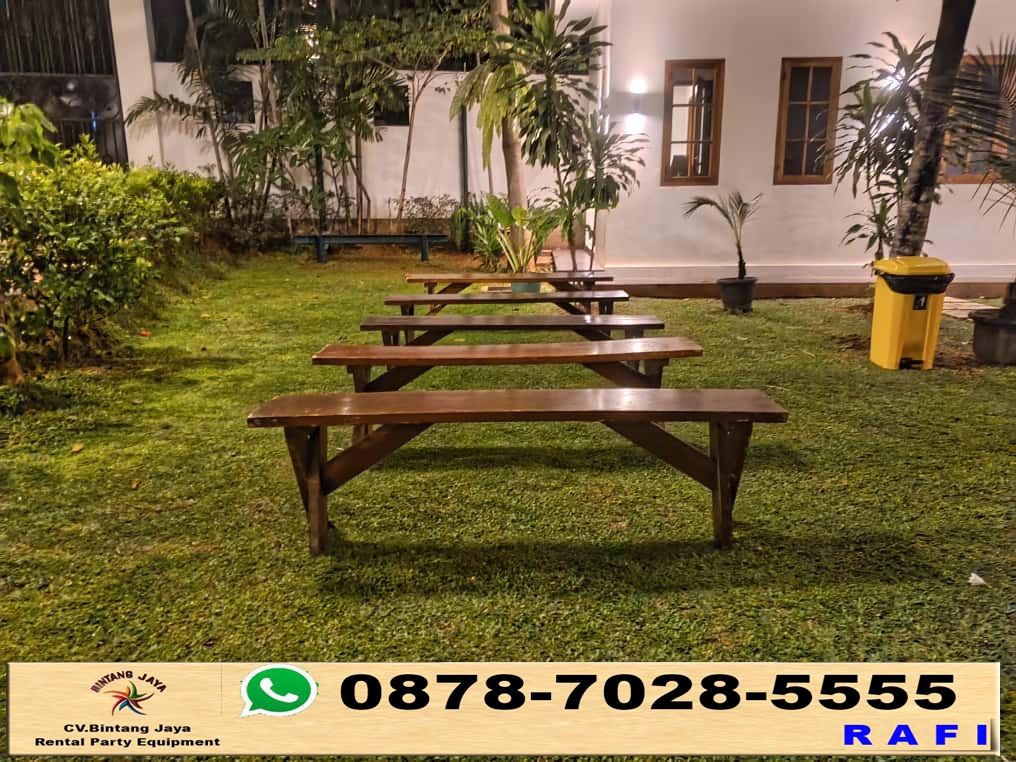 Rental Kursi Meja Taman Outdoor Bahan Kayu Mahoni Jakarta