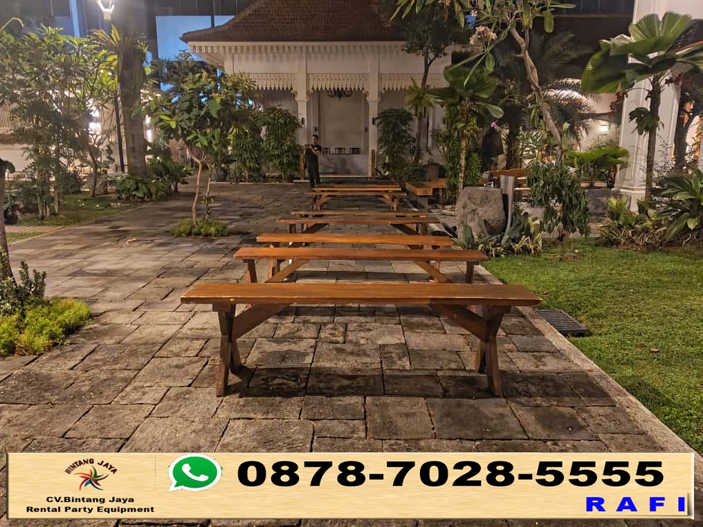 Rental Kursi Meja Taman Outdoor Bahan Kayu Mahoni Jakarta