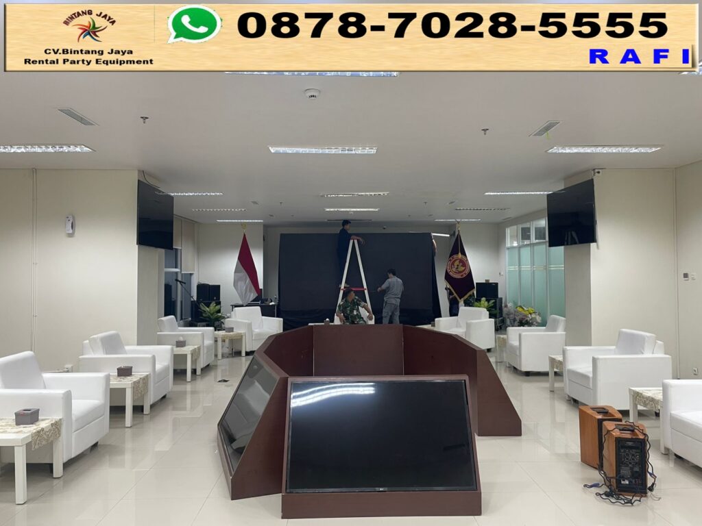 Rental Sofa Dan Meja Sudut Atau Meja Kotak Kecil Jakarta