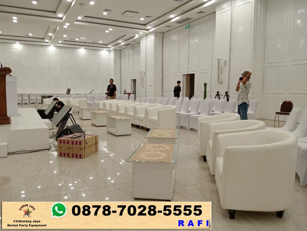 Rental Sofa Desain Oval Warna Putih Jakarta
