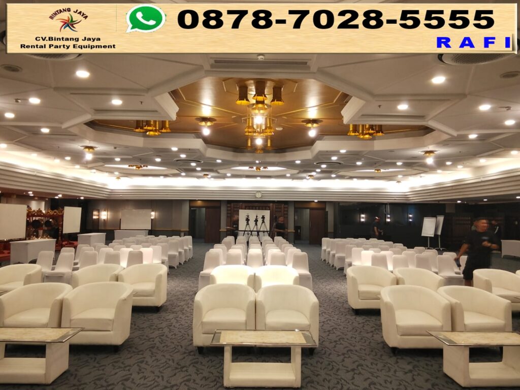 Vendor Sewa Sofa Desain Oval Warna Putih Tangerang