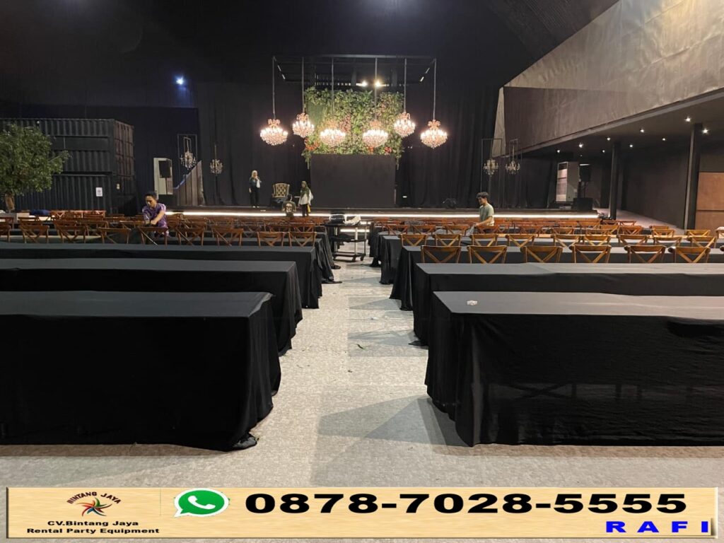 Pusat Sewa Cross Back Chairs VIP Dan Meja Kotak Depok