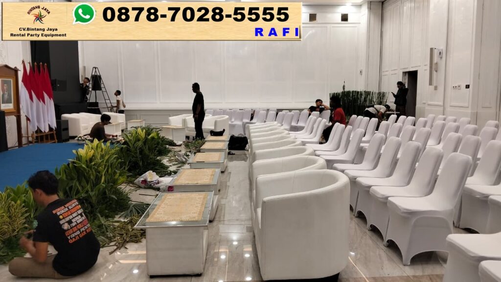 Rental Sofa Oval Putih Dan Kursi Futura Jakarta