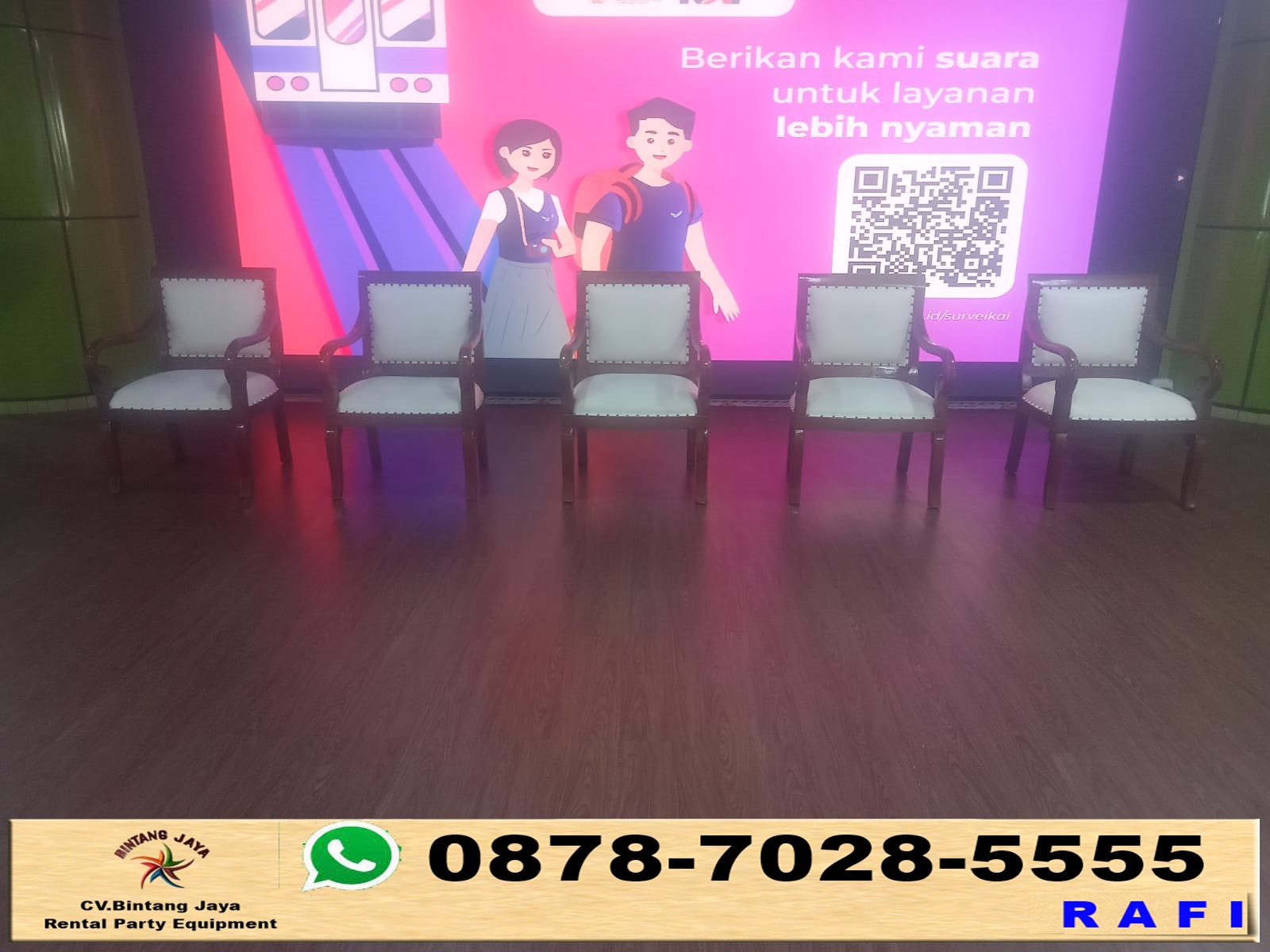 Sewa Kursi VIP Kayu Event Di Stasiun Gambir