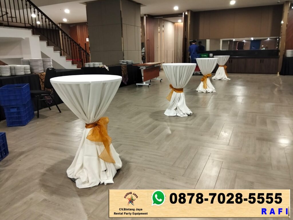 Sewa Kursi VIP Tiffany Dan Barstool Putih Jakarta