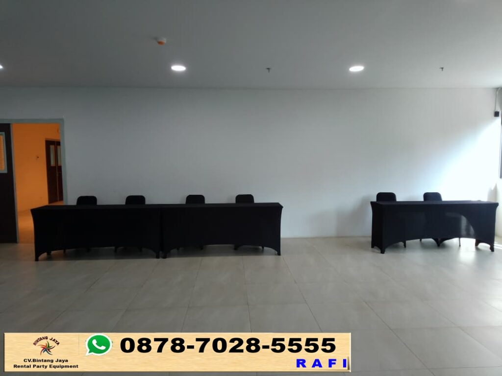 Rental Kursi Serta Meja Taplak Ketat Hitam Depok