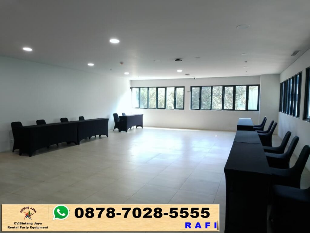 Rental Kursi Serta Meja Taplak Ketat Hitam Depok