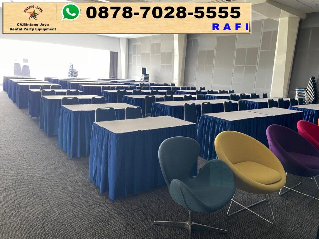 Rental Sewa Meja Kotak Cover Putih Dan Biru Event PT Menjangan Sakti