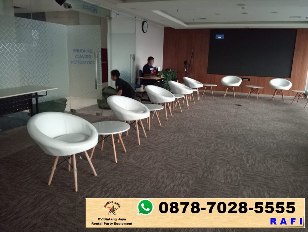 Rental Sofa Queen Putih Jakarta