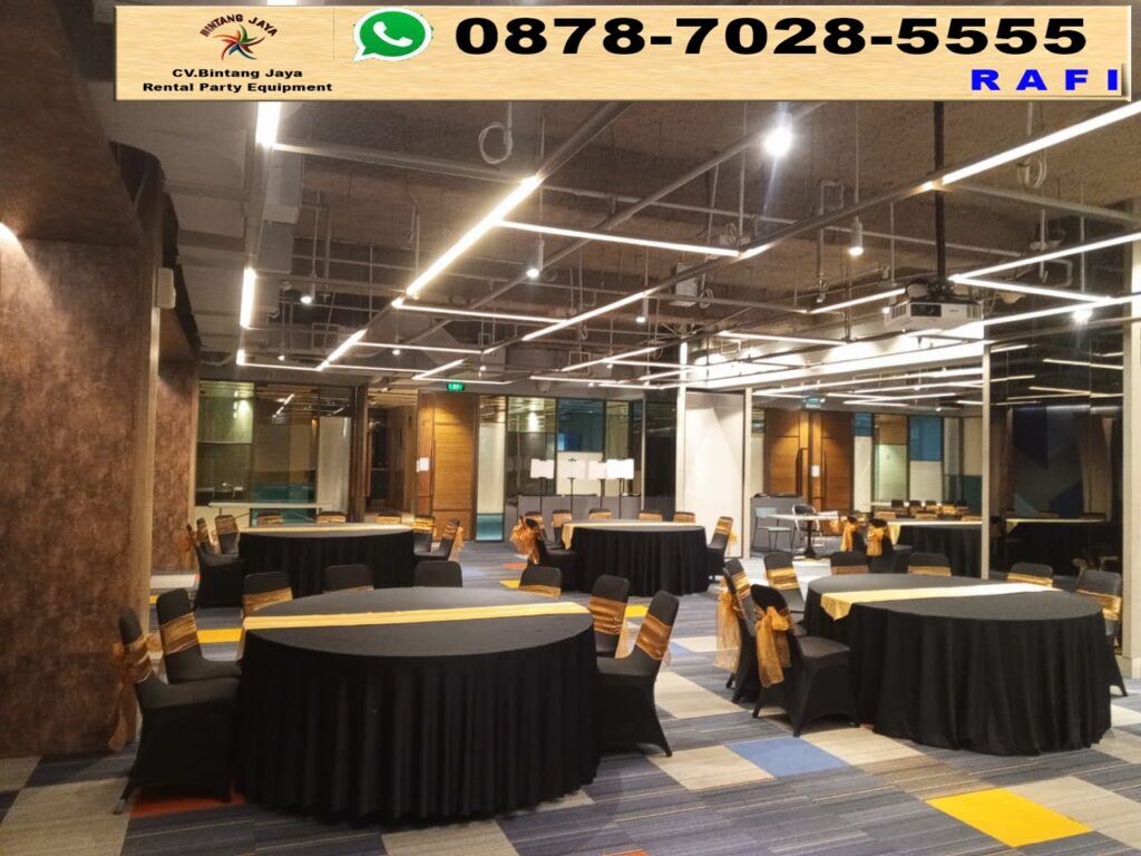 Sewa Meja Bulat Dan Kursi Event Cover Hitam Senayan Park Jakpus