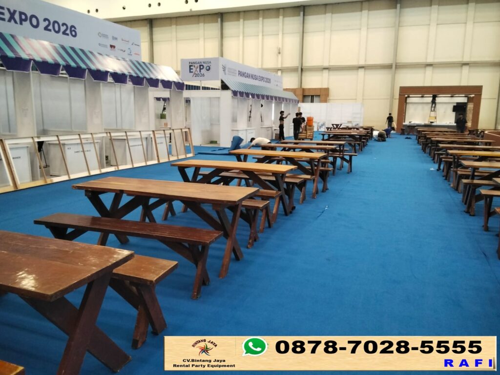 Rental Meja Dan Kursi Kayu Serta Karpet Di Bekasi 0878-7028-5555
